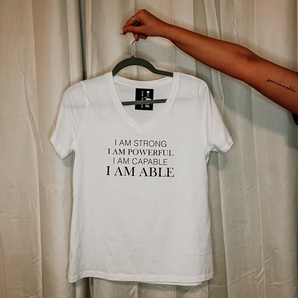 White Core Vneck Tee